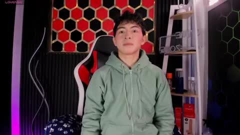 Cristopher  online show from April 2026 08:12:02 PM