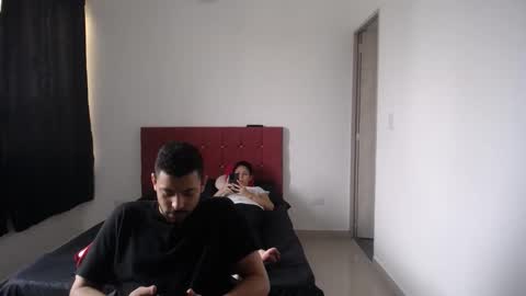 crisyoha4020 online show from November 2025 01:39:01 PM