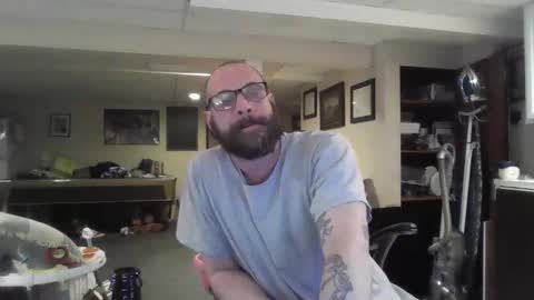 Snapshot of crm400 chatting on February 2026 01:56:02 AM billybasement online show from February 2026 01:56:02 AM