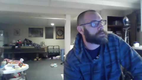 Snapshot of crm400 chatting on March 2026 03:41:02 AM billybasement online show from March 2026 03:41:02 AM