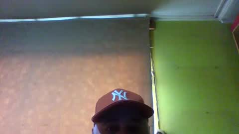 Snapshot of crmperez chatting on October 2025 05:57:02 PM crmperez online show from October 2025 05:57:02 PM
