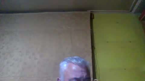 crmperez online show from November 2025 01:11:01 AM