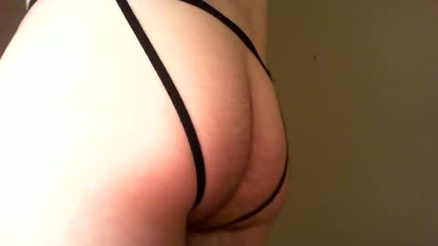 Snapshot of crnutz35 chatting on December 2024 03:11:02 AM crnutz35 online show from December 2024 03:11:02 AM