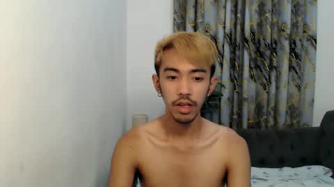 Snapshot of crocodale chatting on November 2025 10:04:02 AM crocodale online show from November 2025 10:04:02 AM