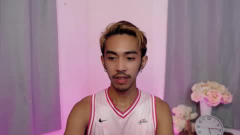 Snapshot of crocodale chatting on November 2025 01:46:02 PM crocodale online show from November 2025 01:46:02 PM