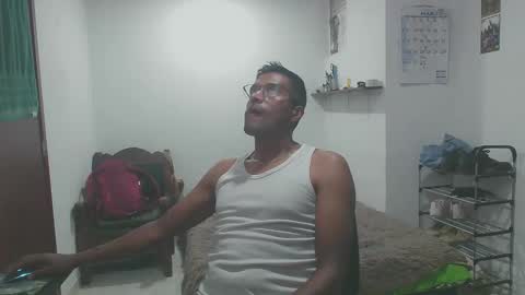 Snapshot of crow1993 chatting on March 2026 02:33:02 AM Crowiner online show from March 2026 02:33:02 AM