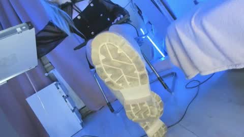 Snapshot of cruel_siren chatting on September 2025 07:48:02 PM Cruel Siren online show from September 2025 07:48:02 PM