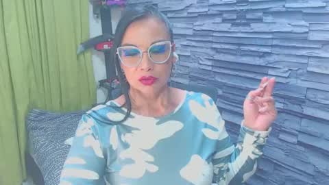 cruela_deviil online show from January 2025 06:37:01 AM