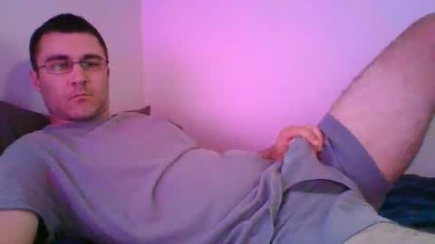 Snapshot of crush380 chatting on December 2024 07:40:01 PM Crush380 online show from December 2024 07:40:01 PM