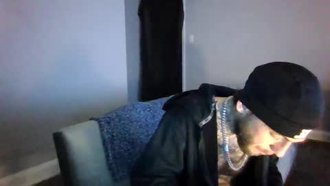 Snapshot of cruz815 chatting on January 2026 02:26:01 AM cruz815 online show from January 2026 02:26:01 AM