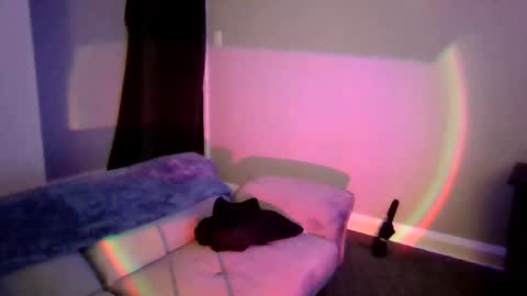 Snapshot of cruz815 chatting on March 2026 05:00:02 AM cruz815 online show from March 2026 05:00:02 AM