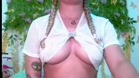 Snapshot of crysrus chatting on July 2026 01:07:01 AM crysrus online show from July 2026 01:07:01 AM