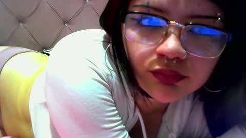 crystal0107 online show from March 2026 05:02:01 AM