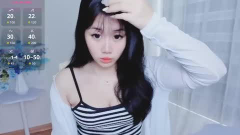 crystal_lea online show from October 2025 01:27:02 AM