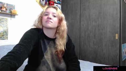 Crystal shadow online show from November 2025 01:09:02 AM