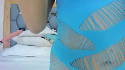 crystal_sm online show from January 2026 03:10:02 AM