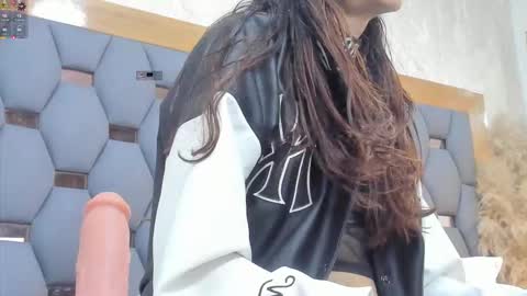 crystal_sm online show from March 2026 03:09:01 AM