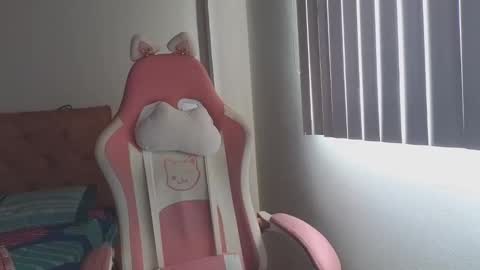 Crystal Blaze online show from October 2025 07:45:02 PM