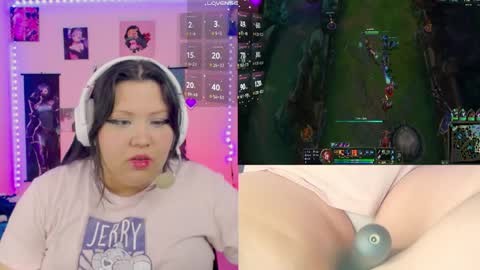 crystal online show from April 2026 01:06:02 AM