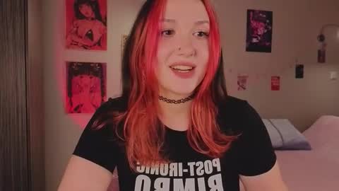 Snapshot of crystalblaze_ chatting on September 2025 08:23:01 PM Grace online show from September 2025 08:23:01 PM