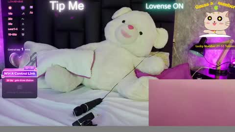 Crystal online show from May 2026 10:25:01 PM