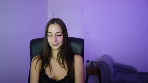 Snapshot of crystalbrunette18 chatting on June 2026 06:18:02 PM Crystalbrunette18 online show from June 2026 06:18:02 PM