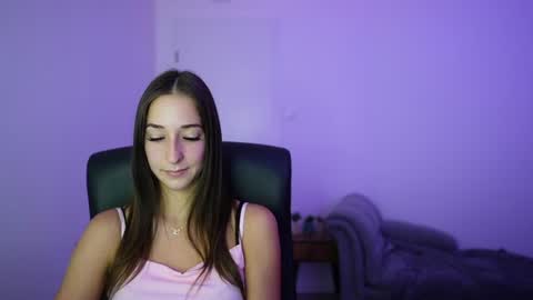 Snapshot of crystalbrunette18 chatting on July 2026 01:06:02 PM Crystalbrunette18 online show from July 2026 01:06:02 PM