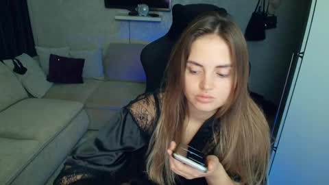 Snapshot of crystalemily chatting on November 2025 08:19:02 PM crystalemily online show from November 2025 08:19:02 PM