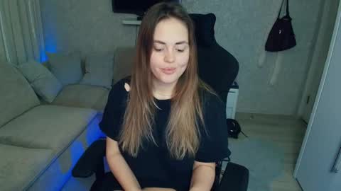 Snapshot of crystalemily chatting on January 2026 08:23:02 PM crystalemily online show from January 2026 08:23:02 PM