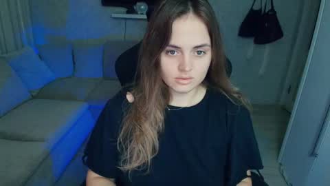 Snapshot of crystalemily chatting on January 2026 08:21:02 PM crystalemily online show from January 2026 08:21:02 PM