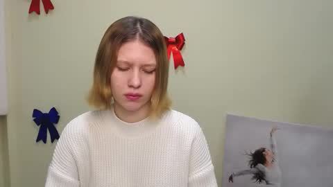 Snapshot of crystalgirl__ chatting on January 2025 07:04:01 AM Stella online show from January 2025 07:04:01 AM