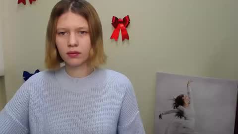 Snapshot of crystalgirl__ chatting on January 2025 07:22:01 AM Stella online show from January 2025 07:22:01 AM