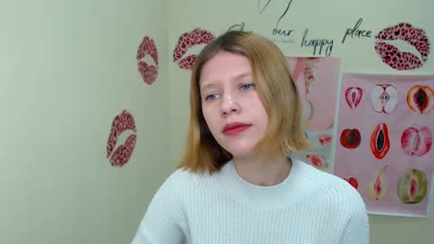 Snapshot of crystalgirl__ chatting on January 2025 07:22:01 AM Stella online show from January 2025 07:22:01 AM