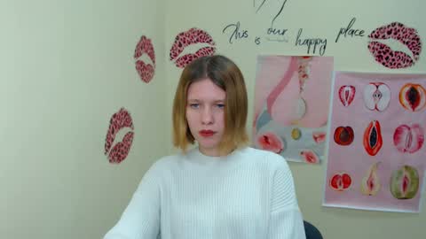 Snapshot of crystalgirl__ chatting on January 2025 10:45:01 AM Stella online show from January 2025 10:45:01 AM