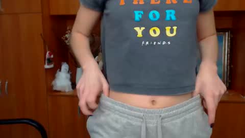 Snapshot of crystalgirl__ chatting on February 2025 07:37:01 AM Stella online show from February 2025 07:37:01 AM