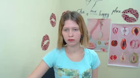 Snapshot of crystalgirl__ chatting on February 2025 11:17:02 AM Stella online show from February 2025 11:17:02 AM