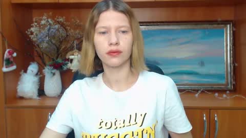 Snapshot of crystalgirl__ chatting on February 2025 07:26:01 AM Stella online show from February 2025 07:26:01 AM