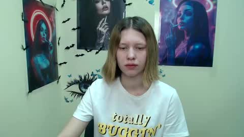 Snapshot of crystalgirl__ chatting on March 2025 10:17:01 AM Stella online show from March 2025 10:17:01 AM