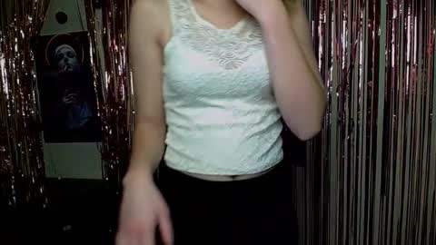 Snapshot of crystalgirl__ chatting on November 2025 07:29:01 AM Stella online show from November 2025 07:29:01 AM