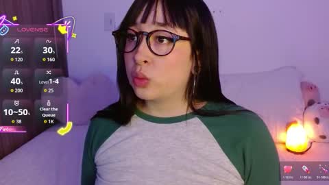 Snapshot of crystalitesq chatting on October 2025 12:52:02 AM Olivia online show from October 2025 12:52:02 AM