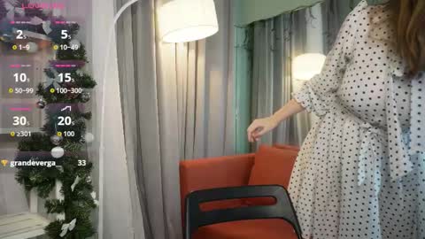 Snapshot of crystallglow chatting on December 2025 09:11:02 PM Kitty online show from December 2025 09:11:02 PM