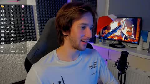 Crys online show from December 2024 08:25:02 PM