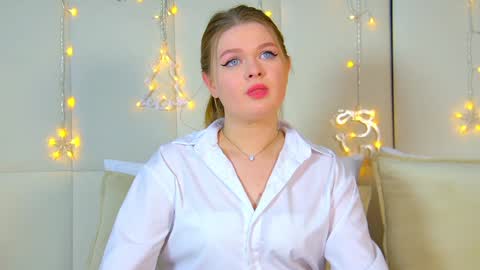 Snapshot of crystallyons chatting on December 2024 09:22:01 AM Crystal online show from December 2024 09:22:01 AM