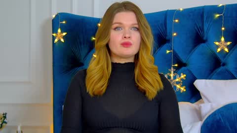 Snapshot of crystallyons chatting on December 2024 05:37:02 PM Crystal online show from December 2024 05:37:02 PM