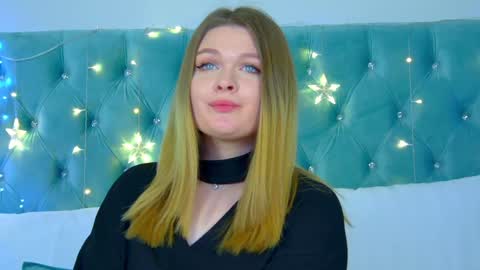 Snapshot of crystallyons chatting on December 2024 01:06:02 PM Crystal online show from December 2024 01:06:02 PM