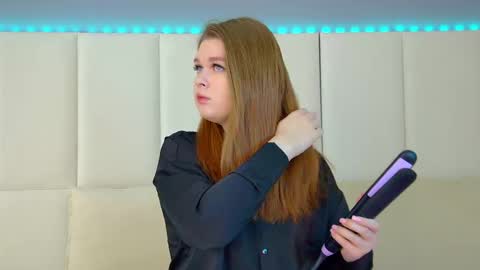 Snapshot of crystallyons chatting on March 2025 06:16:02 AM Crystal online show from March 2025 06:16:02 AM