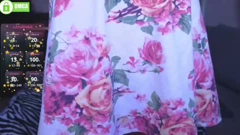 Crystal online show from November 2025 09:37:01 PM