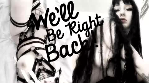 Snapshot of crystalsomnia chatting on December 2025 11:26:02 AM Sasha Make me moan with patterns good music here online show from December 2025 11:26:02 AM