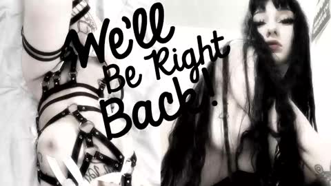 Snapshot of crystalsomnia chatting on January 2026 11:29:01 PM Sasha Make me moan with patterns good music here online show from January 2026 11:29:01 PM