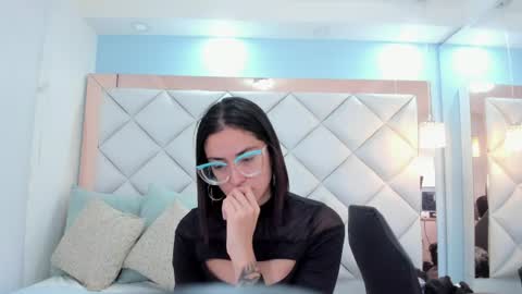 Snapshot of crystalstonee1 chatting on June 2026 08:22:02 PM Crystal online show from June 2026 08:22:02 PM